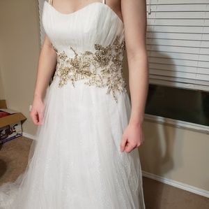 Blue by Enzoani wedding dress. Size 10.